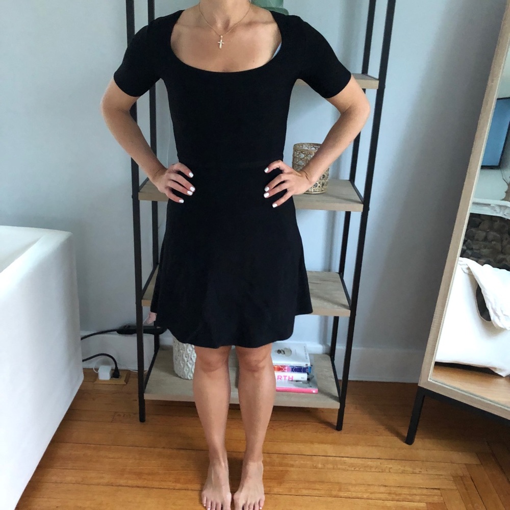 Black bodycon cocktail dress